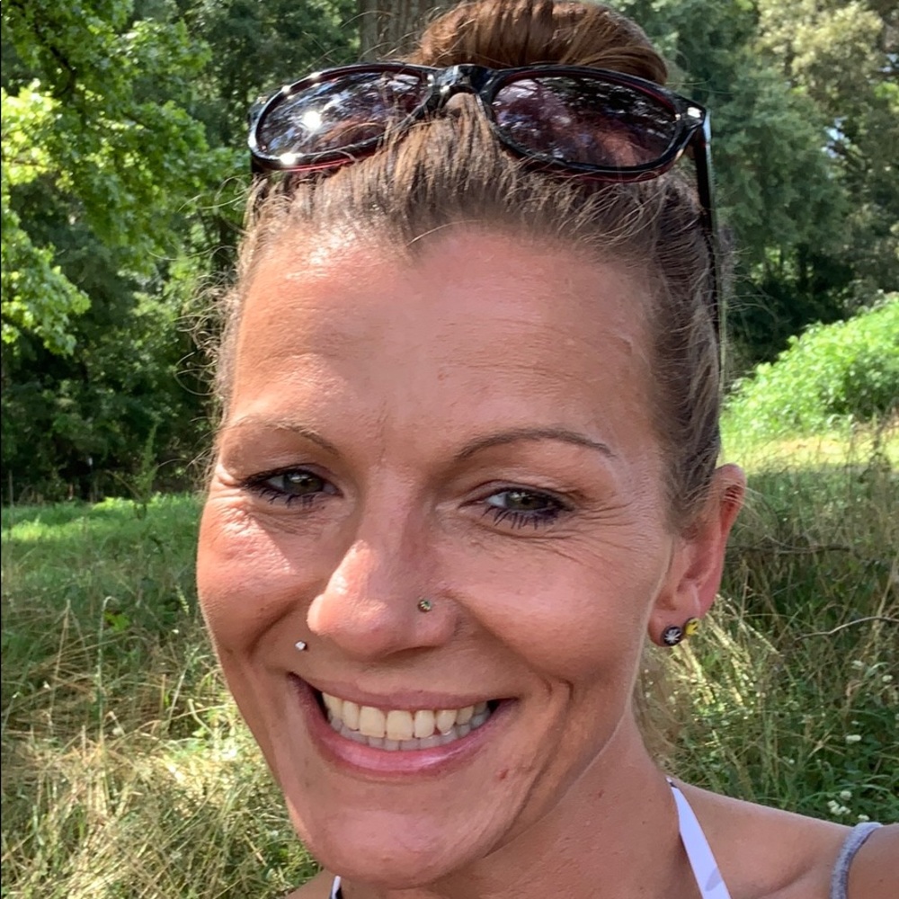 Meet your Posher, Julie